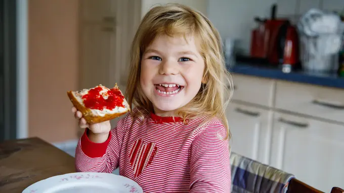 Pentingnya sarapan bergizi untuk tubuh kembang anak