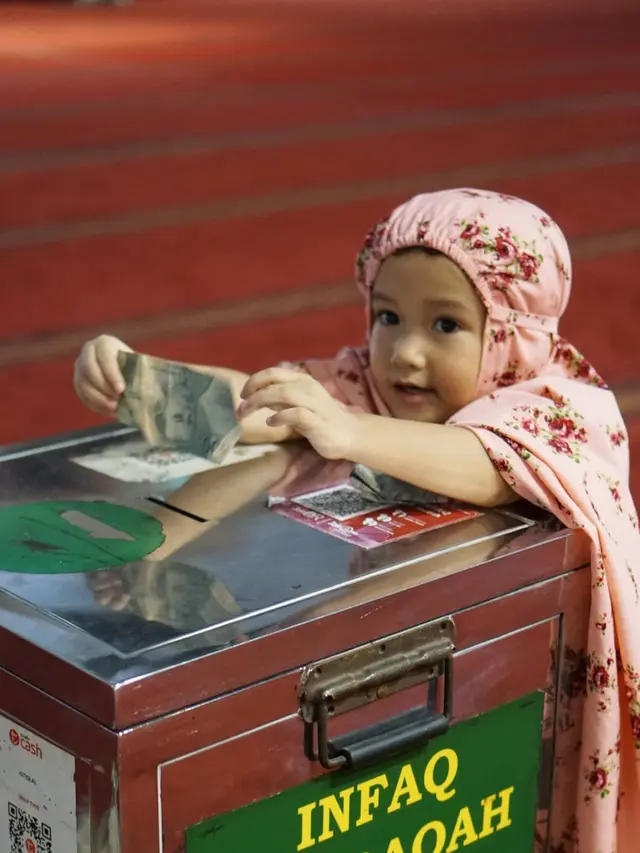 7 Potret Terbaru Salma Jihane, Putri Atiqah dan Rio Dewanto yang Menggemaskan