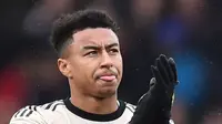 Ekspresi pemain Manchester United, Jesse Lingard, setelah laga kontra Bournemouth, di Premier League, Sabtu (2/11/2019). (AFP/Glyn Kirk)