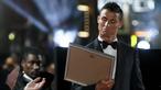 Pesepak bola Real Madrid, Cristiano Ronaldo menghadiri pemutaran perdana film dokumenter berjudul "Ronaldo" di Leicester Square, Inggris, Senin (9/11/2015). (Reuters/Stefan Wermuth)