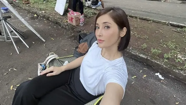 Eva Anindita tengah syuting sinetron Tertawan Hati. (Instagram.com/@eva_anindita_zachrie)