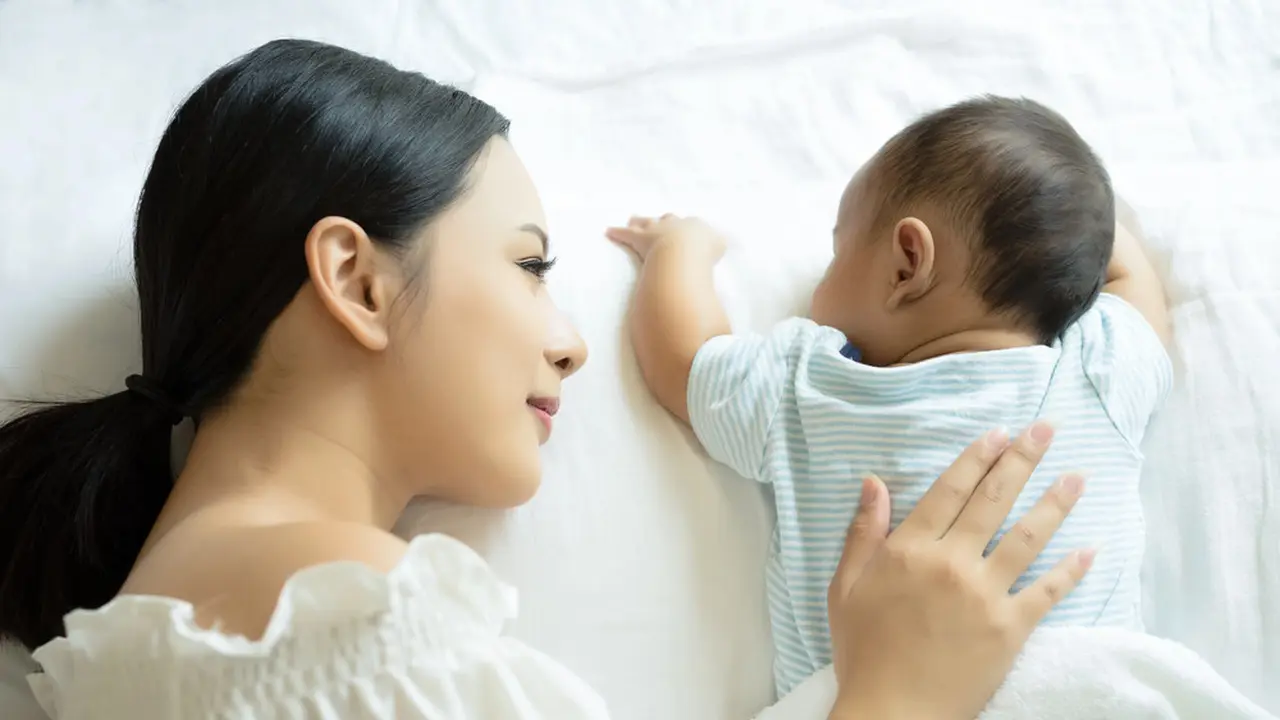 Cek Kandungan Skincare untuk Bayi yang Sensitif, Salah Satunya Ada Ekstrak Kolostrum! Apa Itu?