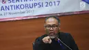Mantan pimpinan KPK, Bambang Widjojanto (kanan) menyampaikan pandangan kepada peserta Diklat & Sertfikasi Penyuluh Antikorupsi di Gedung KPK, Jakarta, Senin (27/11). Acara tersebut diikuti dari berbagai instansi. (Liputan6.com/Helmi Fithriansyah)