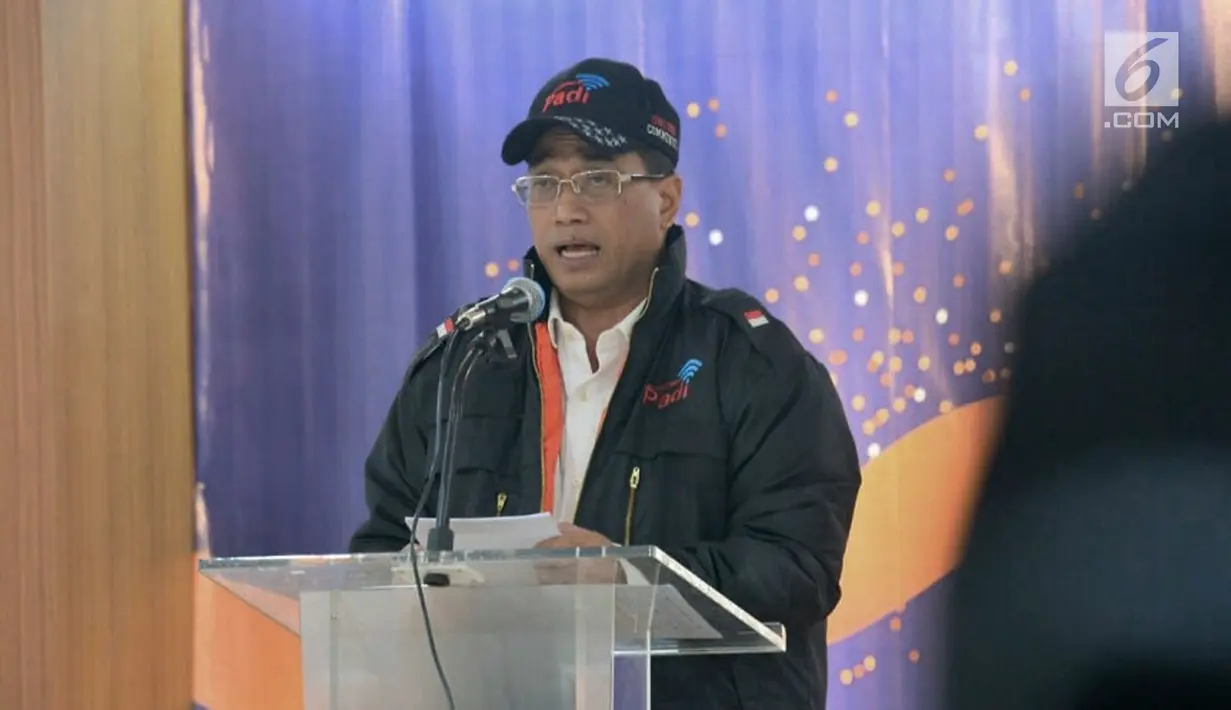 Menteri Perhubungan Budi Karya Sumadi memberikan sambutan serta pengarahan saat Launching Perkumpulan Angkutan Daring Indonesia (PADI) di Gedung Inkoppol, Jakarta, Senin (7/1). (Merdeka.com/Iqbal S. Nugroho)