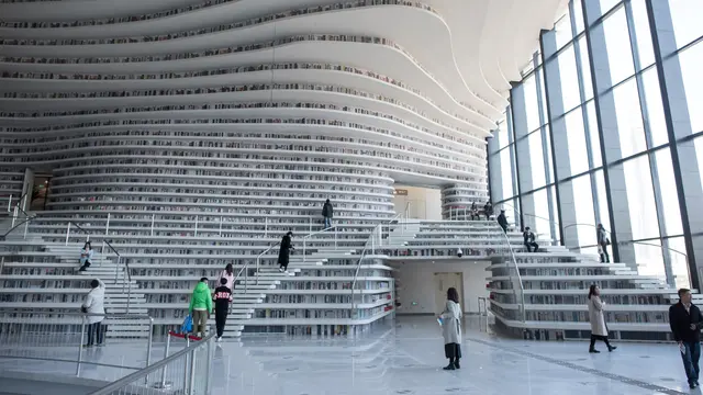 Desain Futuristik dan Mewah Perpustakaan Binhai Tianjin di China