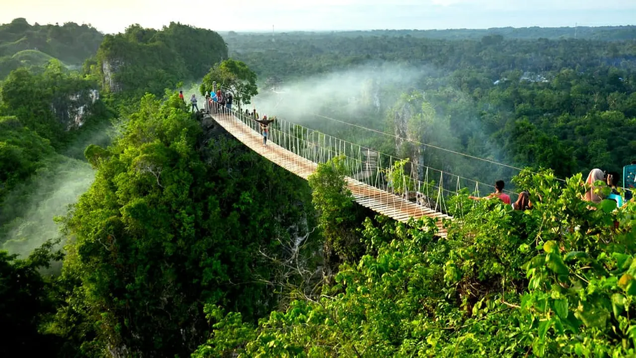 Puncak Masalili, di wilayah Kecamatan Kontunaga Kabupaten Muna.