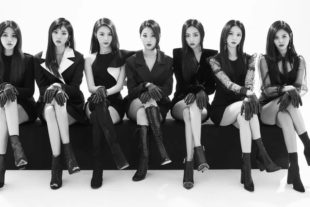[Bintang] Lirik Lagu CLC, Distance