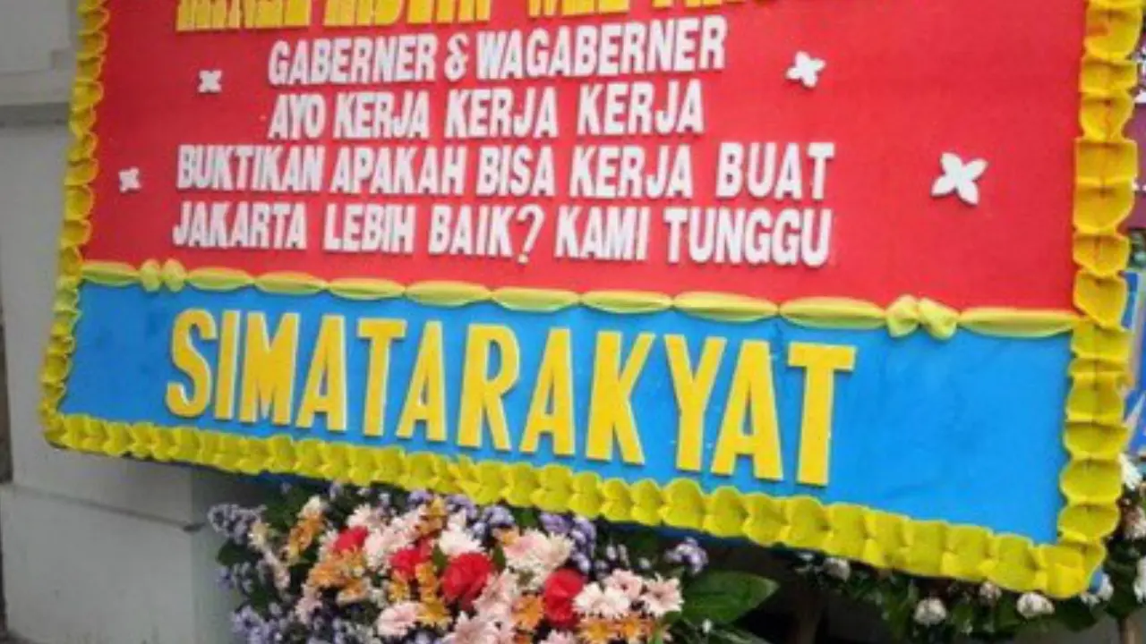 Kiriman bunga bernada menyindir di Balai Kota DKI (Liputan6.com/Devira Prastiwi)