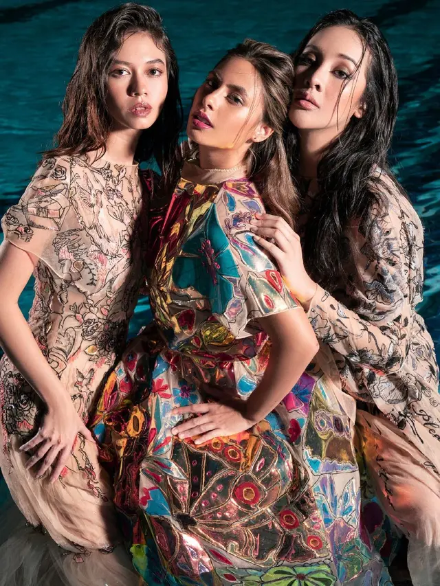 5 Gaya Pemotretan Yuki Kato, Valeriw Thomas, dan Anya Geraldine, Menawan