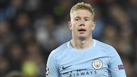 1. Kevin De Bruyne (Manchester City) - Mantan pemain Chelsea ini adalah pemain terbaru yang menciptakan hat-trick assist di musim ini. Pria asal Belgia itu melakukannya saat laga melawan Leicester City, 10 Februari 2018. (AFP/Oli Scarff)