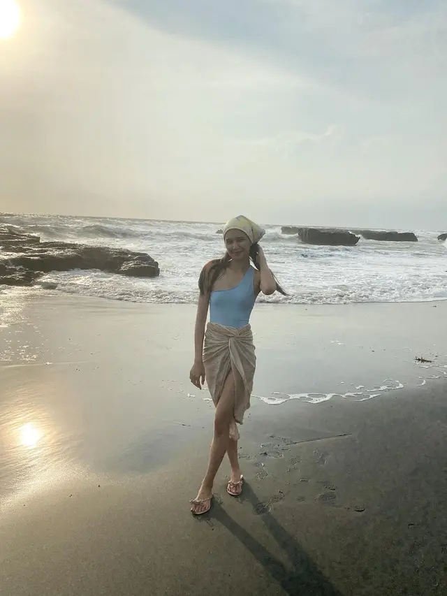 8 Potret Terbaru Mikha Tambayong, Disebut Netizen Makin Kurus
