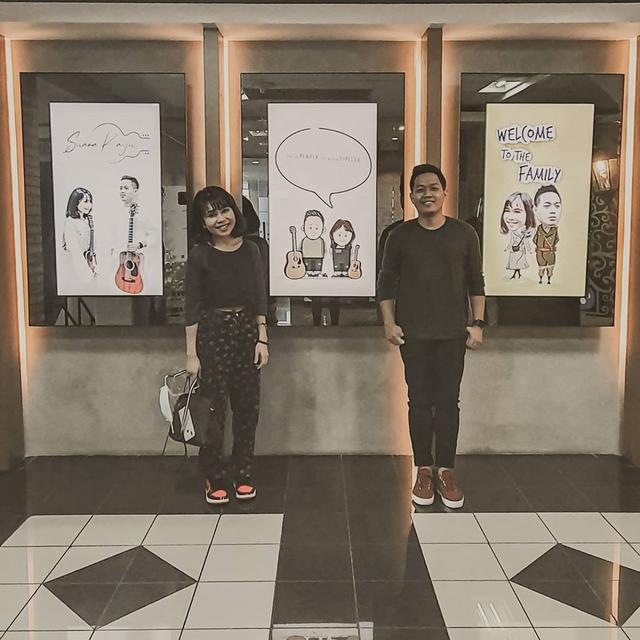 Suara Kayu berlabuh ke label rekaman Warner Music Indonesia (https://www.instagram.com/p/CE62juKJnhI/?igshid=1wmavwuegcemd)