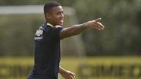 Gabriel Jesus belum bisa tampil bersama Manchester City. (AFP/Douglas Magno)
