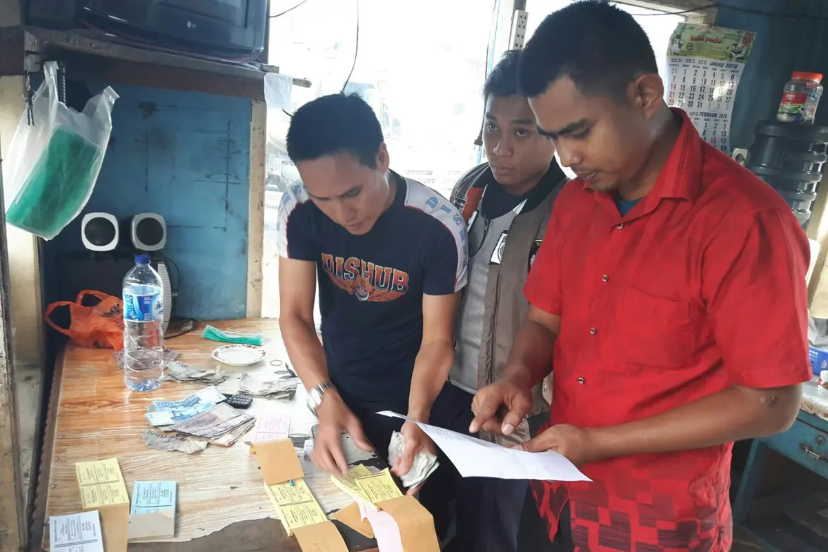 Pungli, Oknum PNS Dishub di Solok Ditangkap