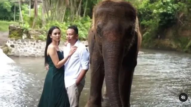 6 Pemotretan Prewedding Vicky Prasetyo dengan Kalina Ocktaranny yang Segera Menikah