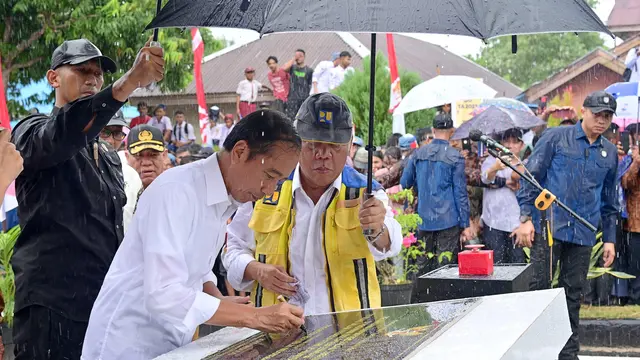 Jokowi Resmikan Pembangunan 15 Ruas Jalan di Sulteng, Habiskan Anggaran Rp330 Miliar