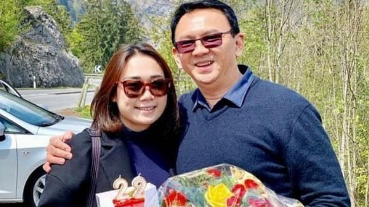 Transformasi Penampilan Puput Nastiti Istri Ahok dari Polwan Hingga Sekarang