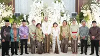 Susi Pudjiastuti saat Siraman dan Akad Nikah Putrinya, Nadine Kaiser. [@erickthohir]