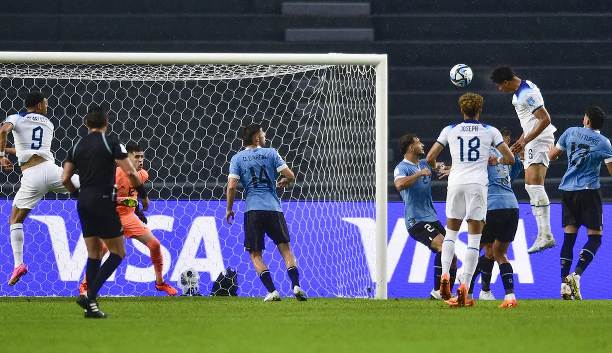 <p>Inggris kembali mencatatkan kemenangan pada laga lanjutan Grup E Piala Dunia U-20 2023. Tim racikan Ian Foster menang 3-2 atas Uruguay. (AP Photo/Gustavo Garello)</p>