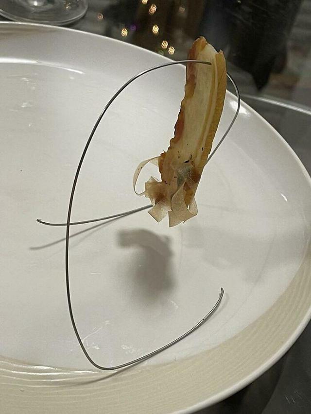 7 Potret Nyeleneh Penyajian Menu Daging di Restoran Ini Bikin Geleng Kepala