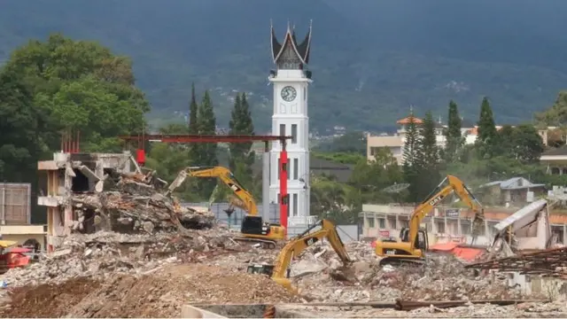 Direktorat Jenderal Cipta Karya Kementerian PUPR membangun kembali Pasar Atas Kota Bukittinggi, Sumatera Barat, yang pada akhir Oktober 2017 lalu mengalami kebakaran. (Dok Kementerian PUPR)