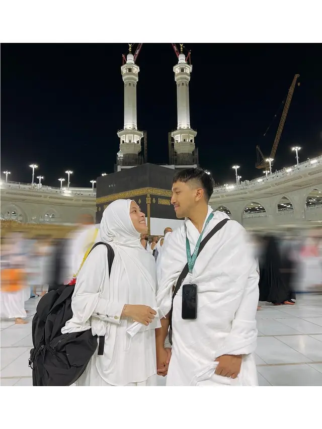 6 Potret Selebgram Bianca Kartika, Berangkat Haji Melalui Kuota Korea Selatan