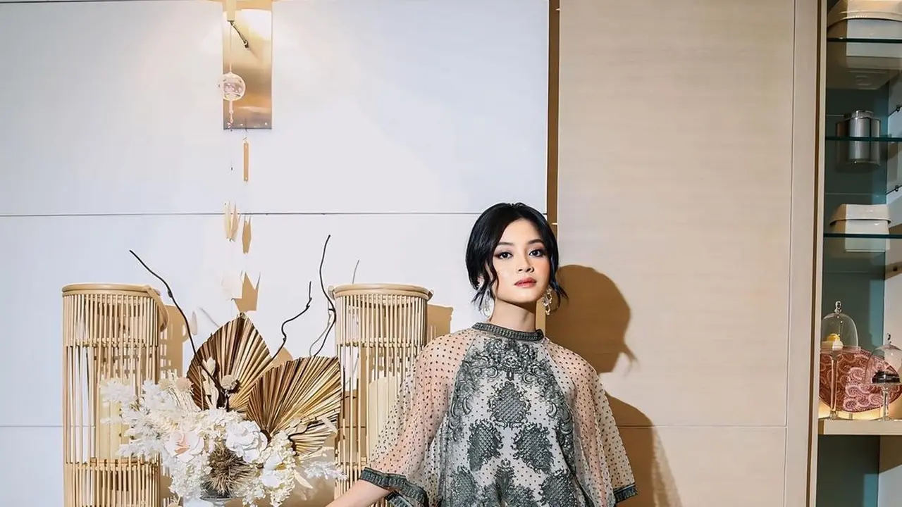 8 Inspirasi Baju Lace Mewah untuk Lebaran dari Nikita Willy, Azizah Salsha, hingga Syifa Hadju