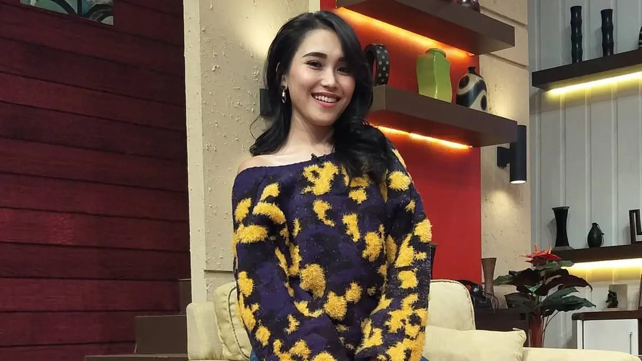 [Bintang] Ayu Ting Ting