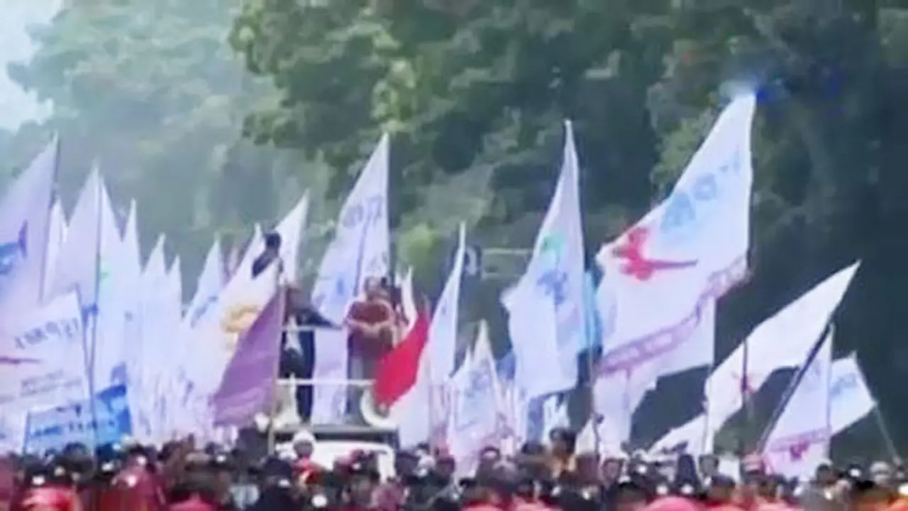 Segmen 1: Demo Buruh hingga 3 WNI Tewas Dalam Gempa Taiwan