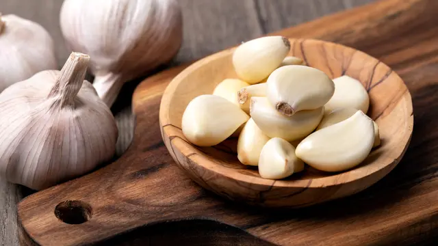 Cara Mengatasi Kerutan di Wajah dengan Bahan Alami