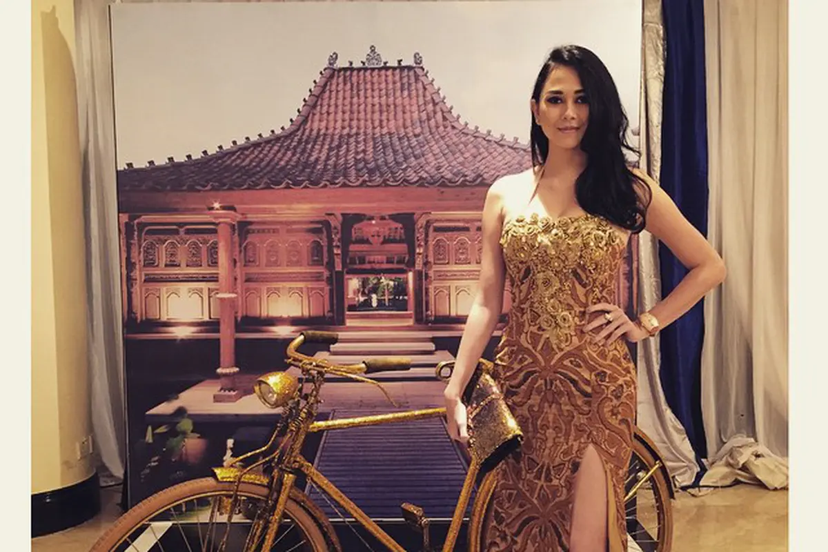 Aura Kasih  
