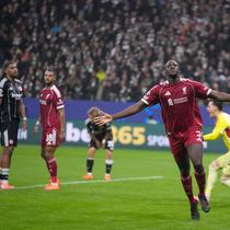 Selebrasi Ibrahima Konate usai mencetak gol di laga Liga Champions antara Liverpool melawan Eintracht Frankfurt, 23 Oktober 2025. (AP Photo/Michael Probst)