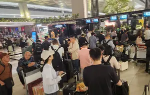 Imbas Erupsi Anak Krakatau, Penumpang Menumpuk di Bandara Soekarno-Hatta
