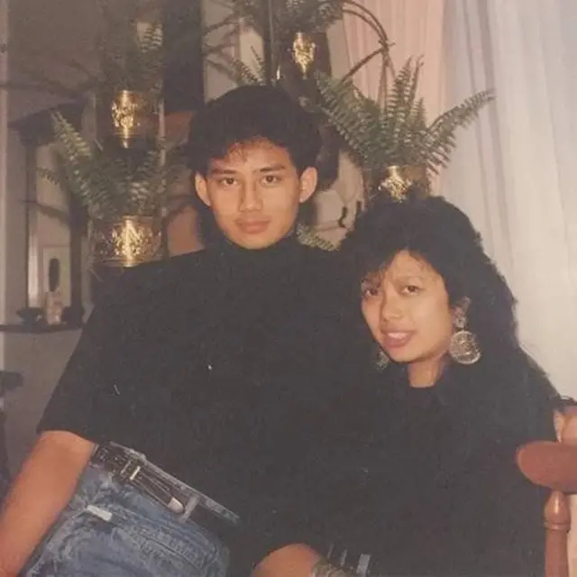 7 Potret Lawas Sandiaga Uno dengan Istri yang Kini Rayakan 25 Tahun Pernikahan
