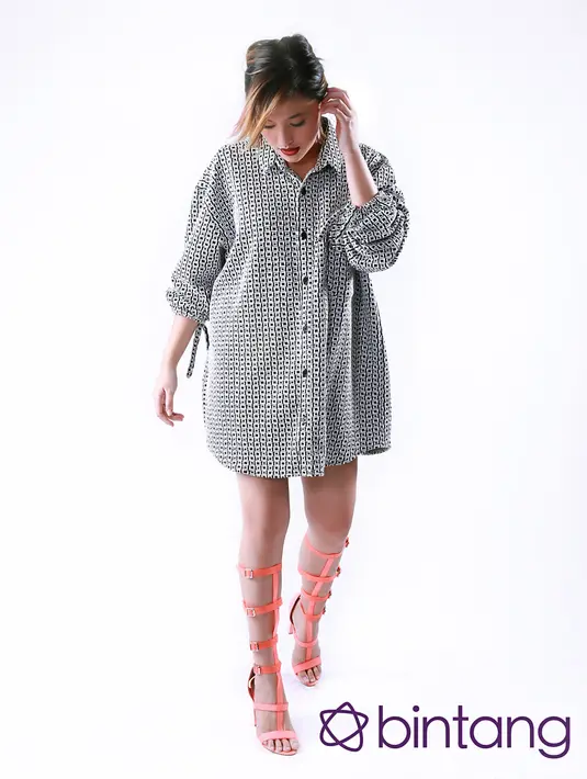 Mantan istri Ben Kasyafani itu bakal merilis single religi berjudul Ampunan-Mu Ya Allah. Ia mengabarkan melalui akun Instagramnya. (Fotografer: Deki Prayoga, Digital Imaging: Muhammad Iqbal Nurfajri/Bintang.com)