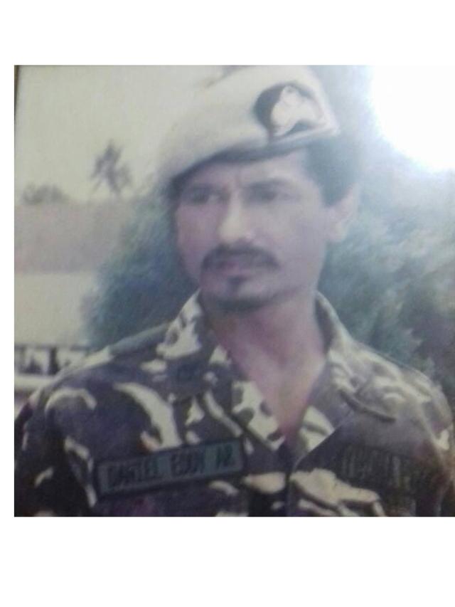 5 Potret Masa Muda Ayah Rizky Billar, Penampilannya Bikin Pangling