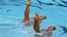 Indahnya gerakan Adela Amanda Nirmala dan Claudia M. Suyanto