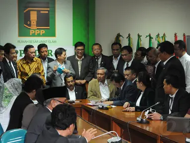 Suasana penandatanganan bergabungnya PPP ke Koalisi Indonesia Hebat di ruang Fraksi PPP DPR, Jakarta, (7/10/14). (Liputan6.com/Andrian M Tunay)