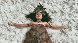 Bersama unggahan tersebut, Novia juga meminta dukungan dan doa untuk hasilnya nanti. Seperti diketahui, Dwayne Johnson lewat akun Twitter miliknya pada April lalu mengumumkan bahwa Disney sedang menggarap Moana versi live action. Sang aktor juga menyebut akan memerankan tokoh Maui. (Liputan6.com/IG/@noviabachmid)