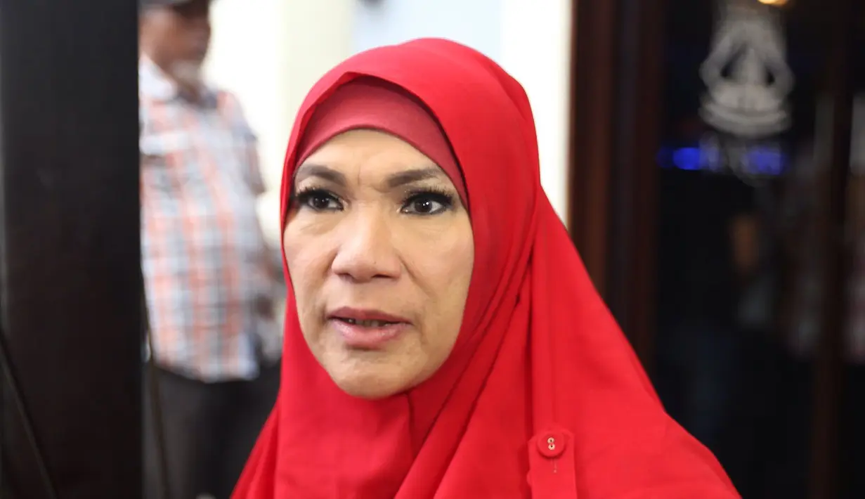 Dorce berharap pemerintah DKI memperhatikan artis-artis tua yang sudah renta. Dan memberikan tempat. (Andy Masela/Bintang.com)