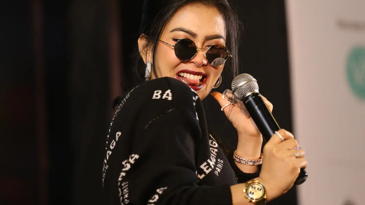 [Bintang] Syahrini