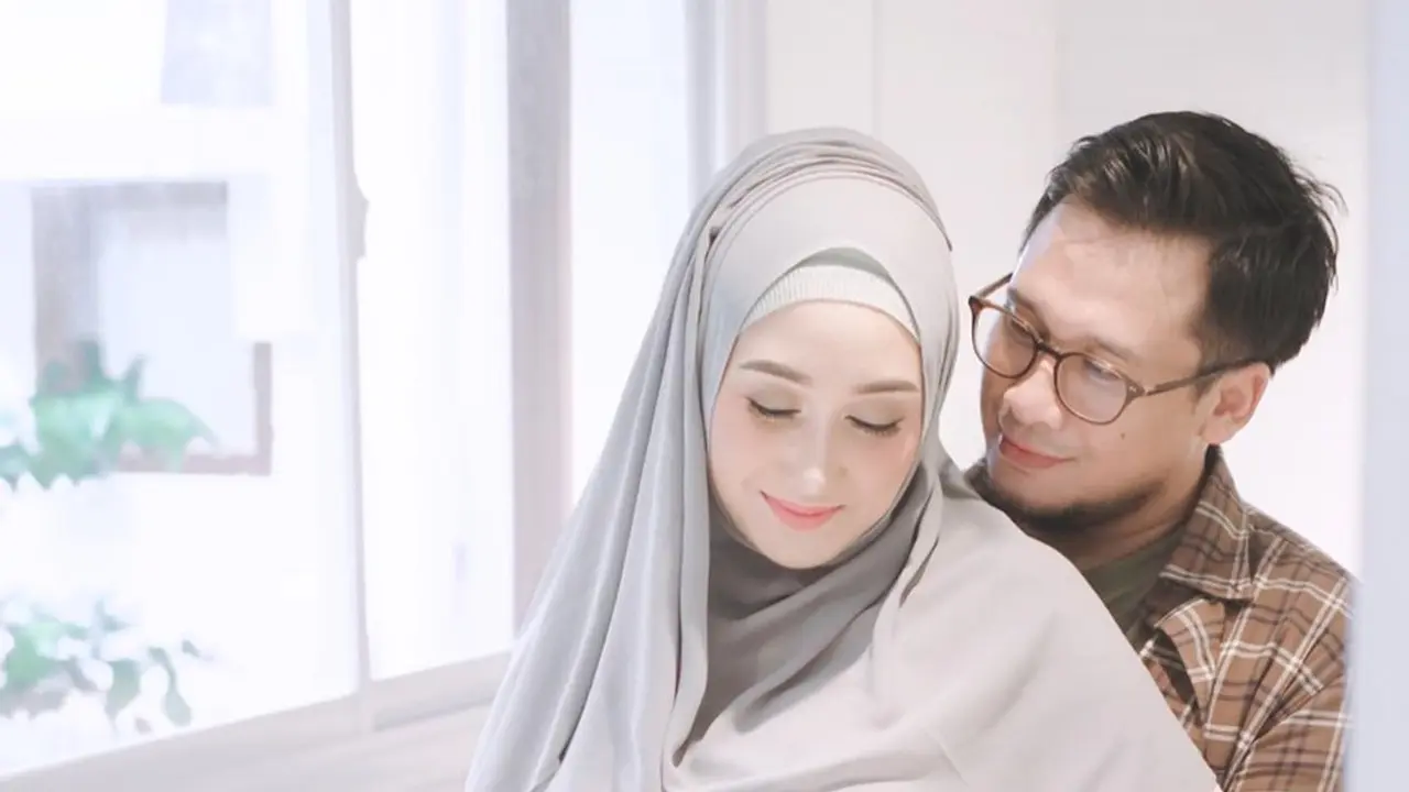 Dian Pelangi Lahirkan Anak Pertama, Ini 8 Momen Perjalanan Kehamilannya