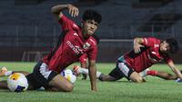 Pemusatan latihan (TC) Timnas Indonesia U-20 untuk Kualifikasi Piala Asia U-20 digelar di Stadion Gelora 10 November, Surabaya. (Bola.com/Wahyu Pratama)