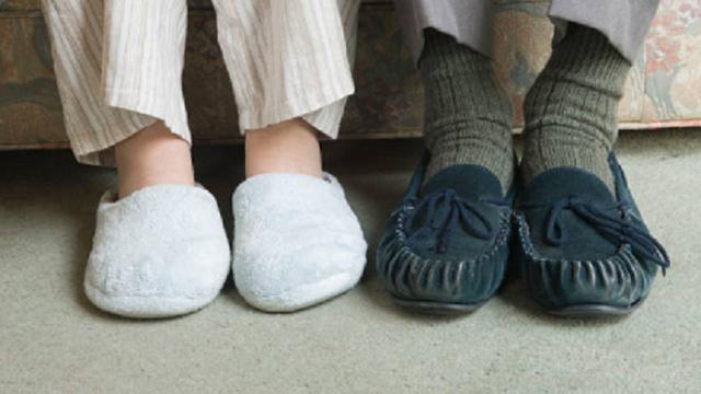 Ilustrasi sandal (iStock)