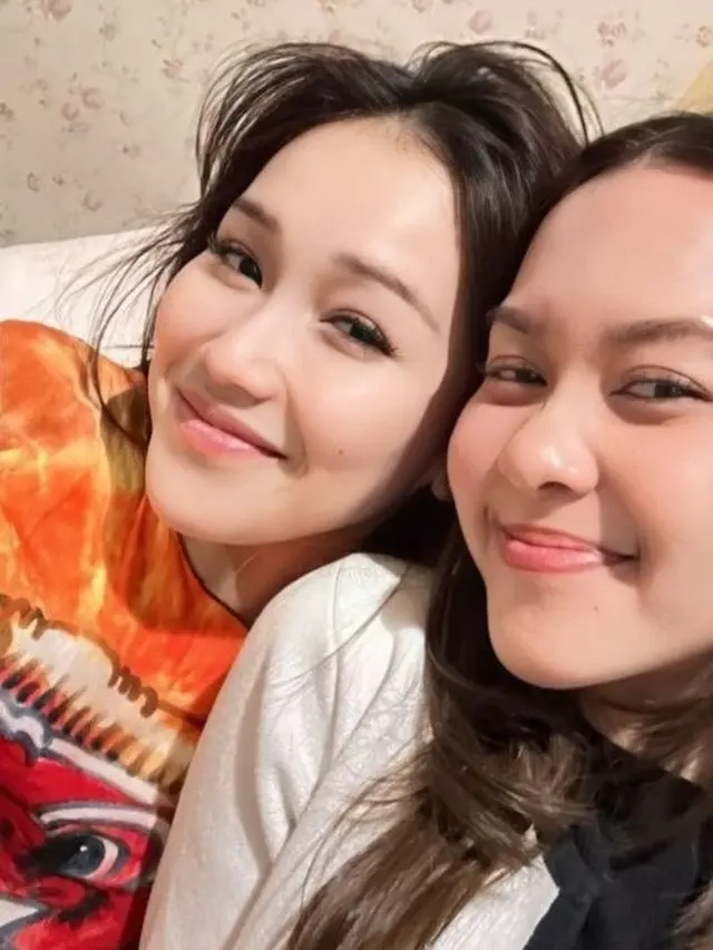 Dinar Salsha dan Ayu Ting Ting