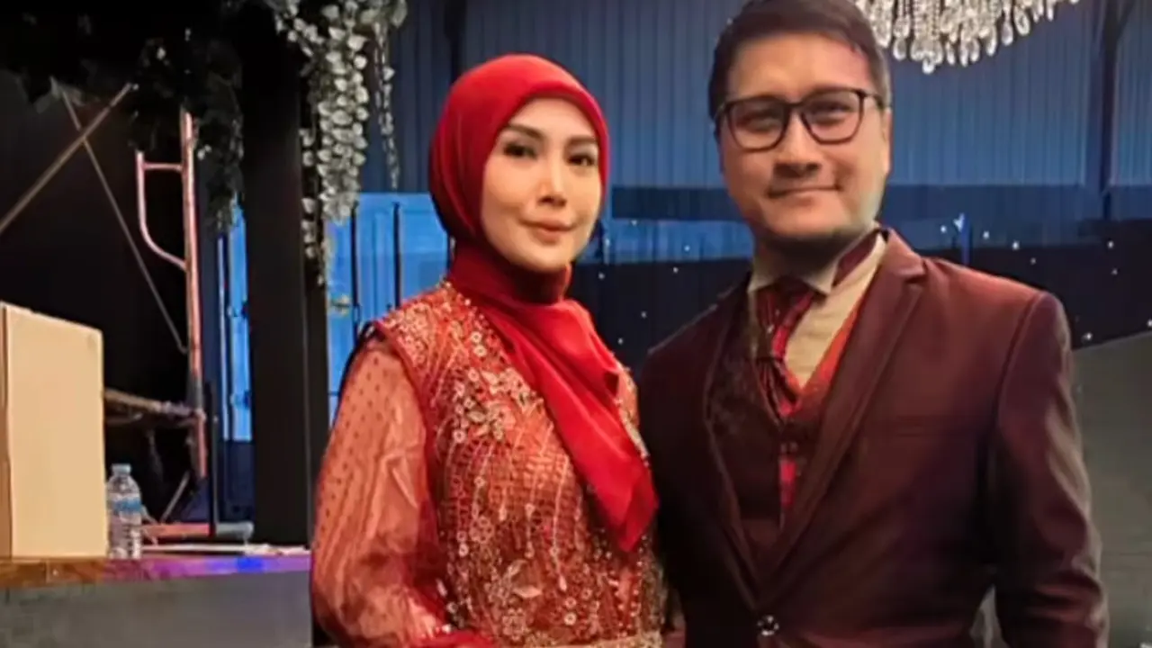 Gaya Couple Pasangan Artis dan Pemain Bola Timnas hadir di Pernikahan Adiba Khanza dan Egy Maulana