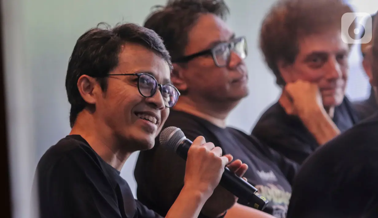 Selain itu God Bless akan berkolaborasi dengan musisi Tanah Air seperti Padi Reborn, Anggun, Nicky Astria, Kaka Slank, KotaK Band, dan Eet Sjahranie. (Liputan6.com/Angga Yuniar)
