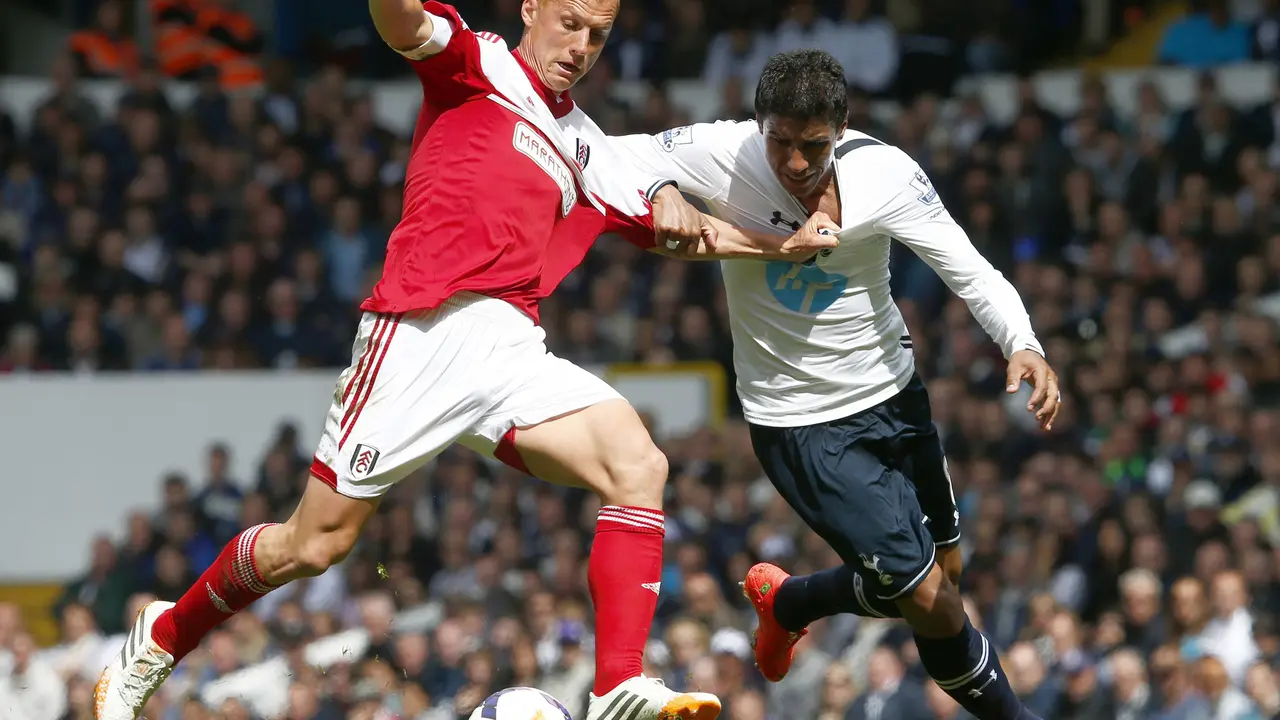 Gelandang Tottenham Hotspur Paulinho