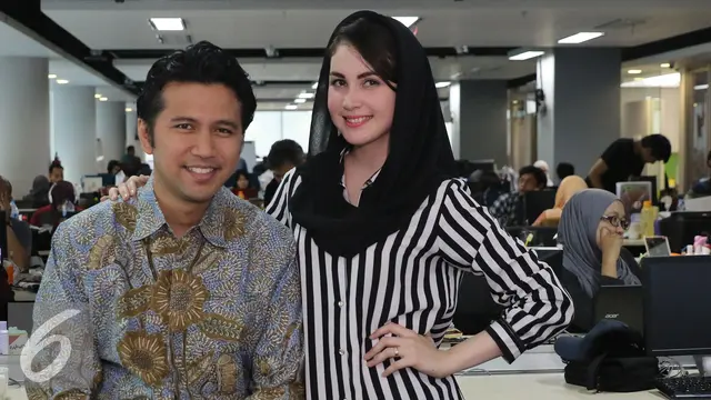 20160809- Bupati Trenggalek Emil Dardak bersama Arumi Bachsin-Jakarta- Herman Zakharia