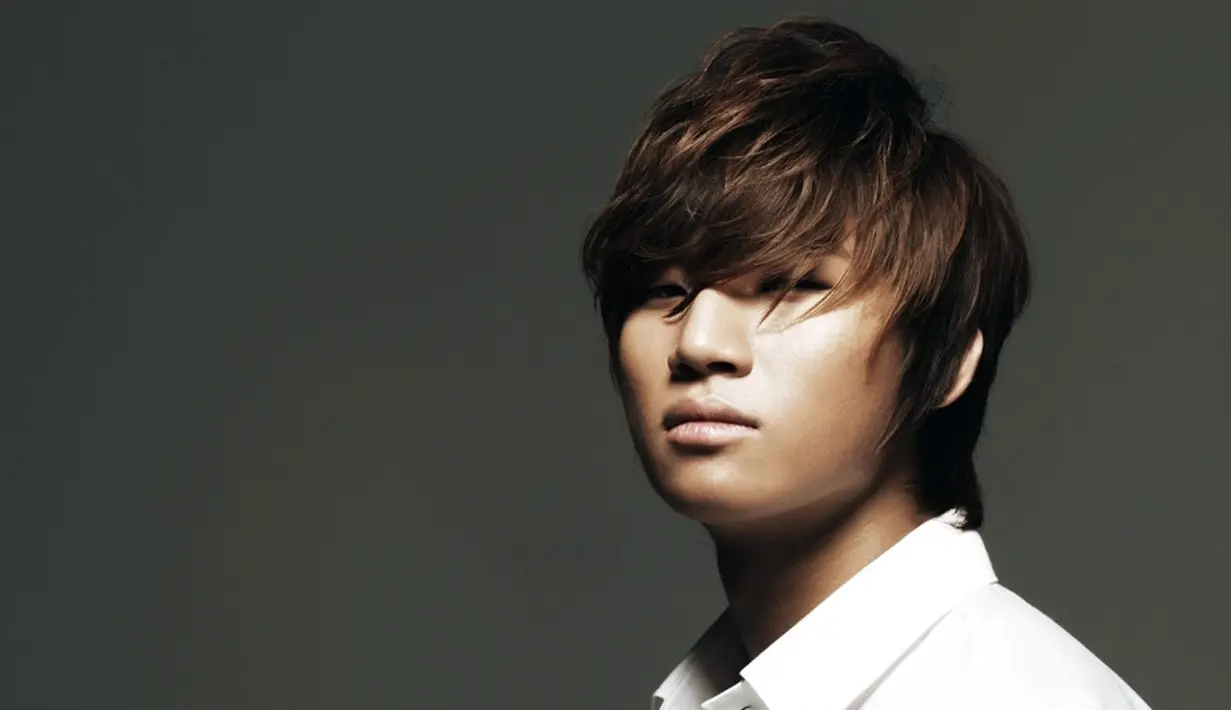 Sudah tak diragukan lagi jika Daesung mempunyai suara yang merdu. Wajar jika pada akhirnya, idol kelahiran 26 April 1989 ini menempati posisi vokal utama di BigBang. (Foto: soompi.com)